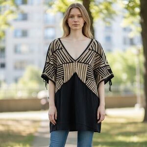 Savannah Jane Embroidered Black and Beige Women's Top